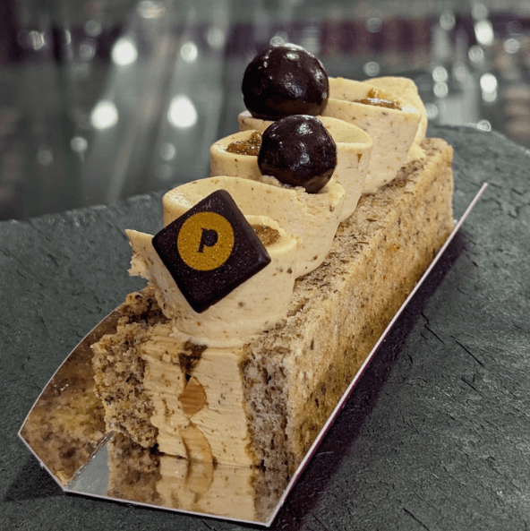 Buche praliné vanille noisettes Toulouse